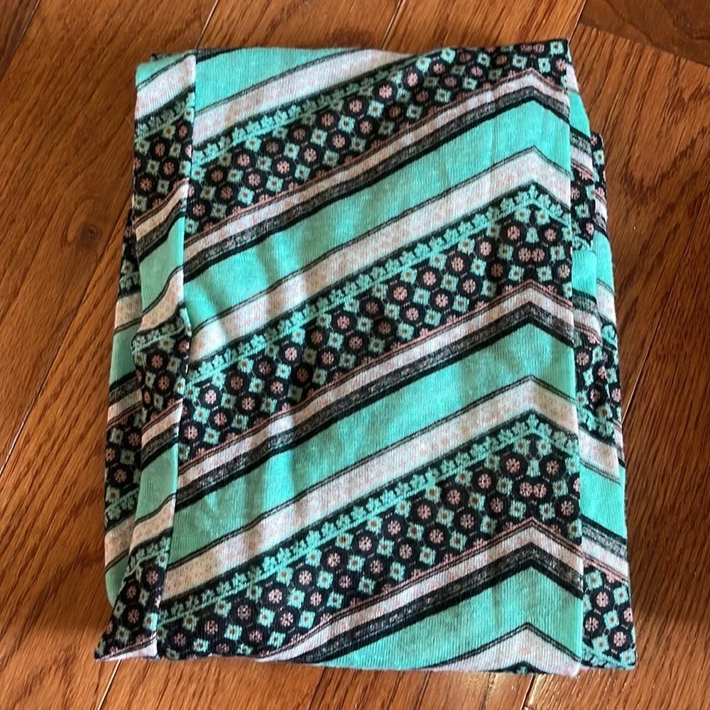 Seven infinity scarfs